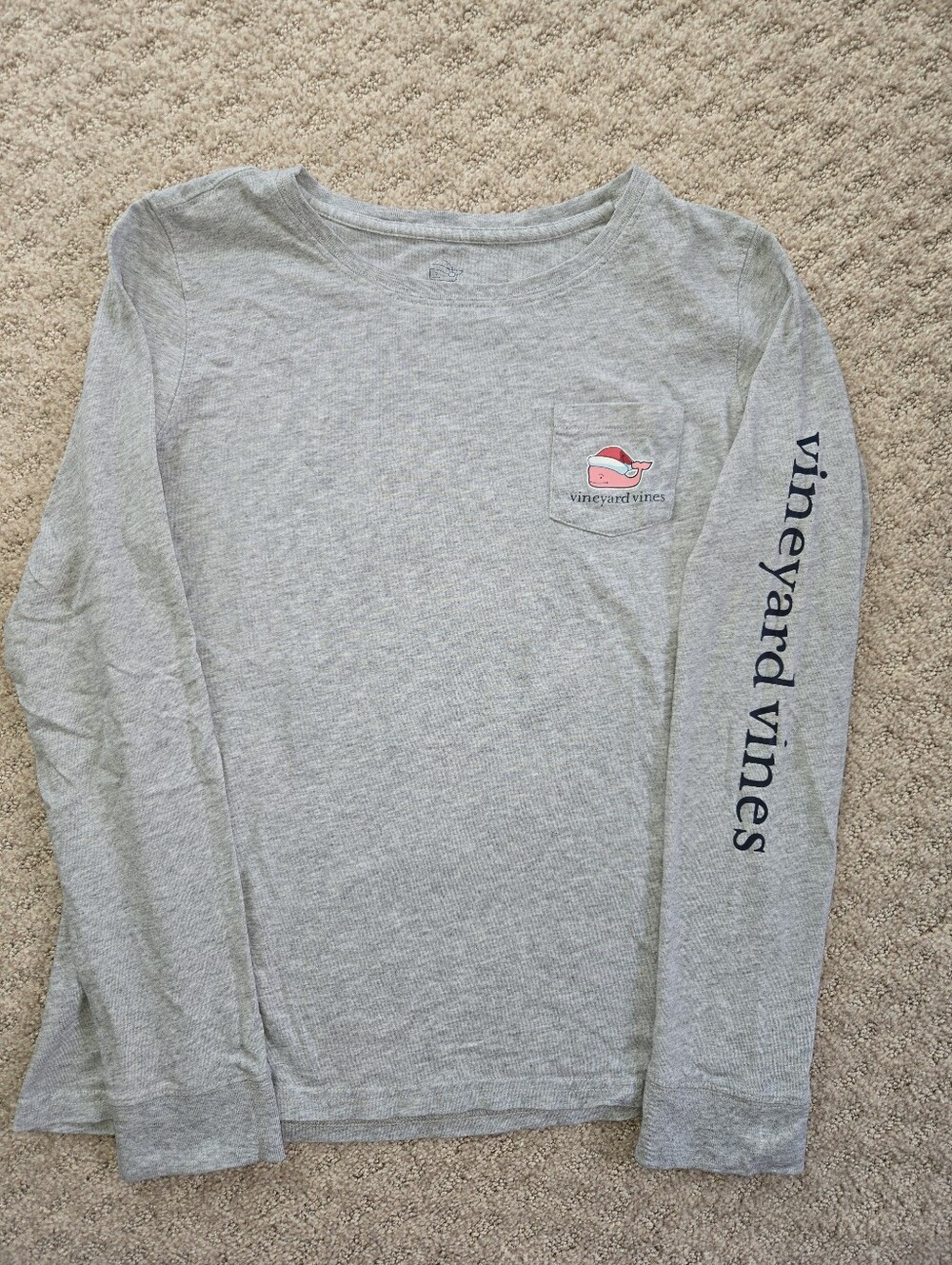 Vineyard Vines Light Gray Women's Long-Sleeve Pocket Tee with Whale Logo
